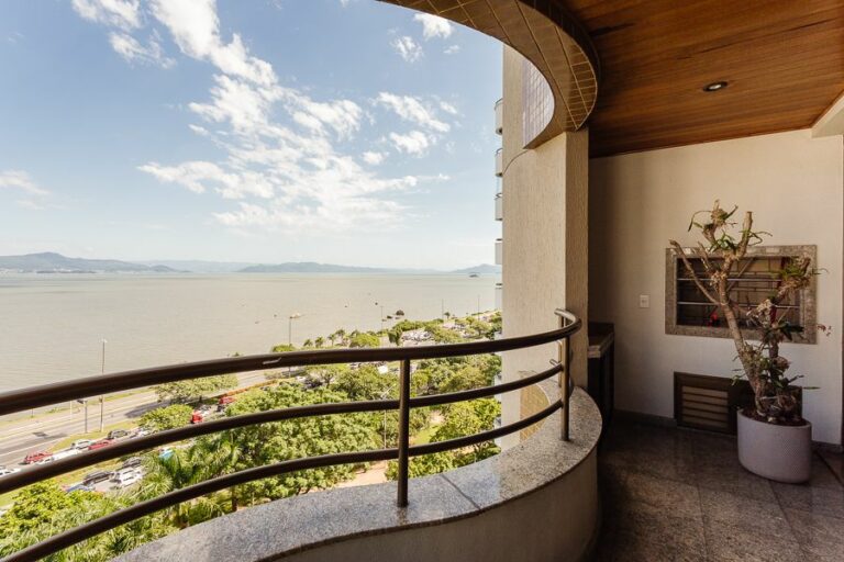 Apartamento Residencial à venda | Beira Mar | Florianópolis | AP2219